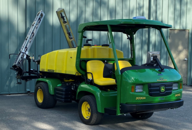 John Deere Gator sprayer equipped with Turflux GPS technology